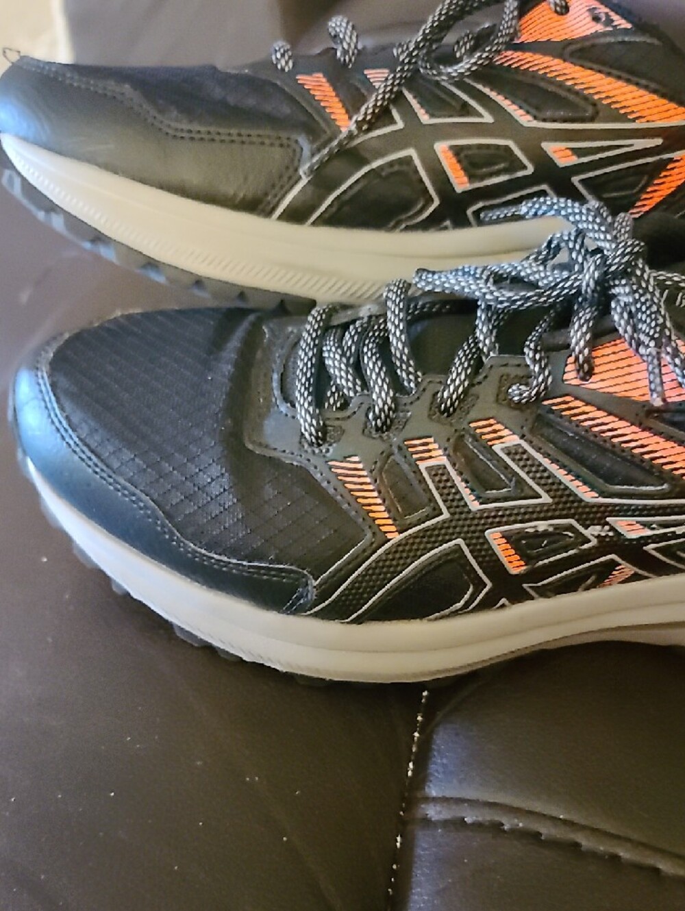 Women's ASICS Black and Orange Trail Running Sneakers SZ 10 - Picture 6 of 7